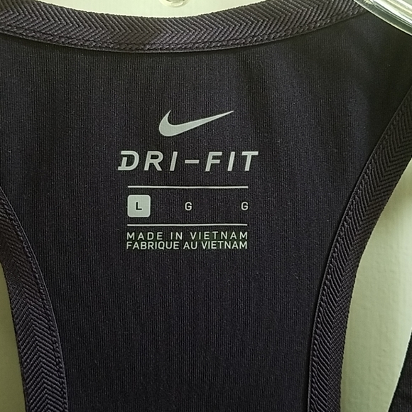 Like New Nike Singlet - Picture 3 of 4